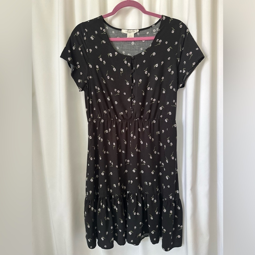 Passport Black and White Floral Midi Dress (890)